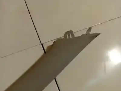 Pezzo di ricambio per auto di seconda mano plastica per kia cee'd fastback (ed) 1.4 riferimenti oem iam 858121h000  85812-1h000