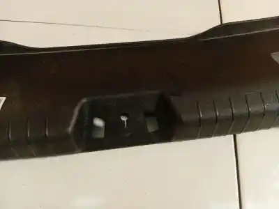 Pezzo di ricambio per auto di seconda mano plastica per kia cee'd fastback (ed) 1.4 riferimenti oem iam 857711h000  85771-1h000