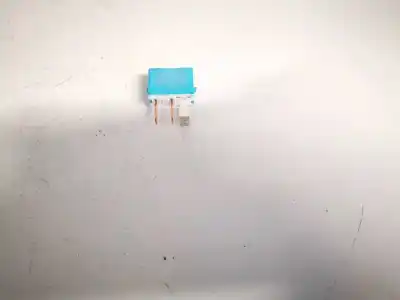 Piesă de schimb auto la mâna a doua panou tablou sigurante pentru toyota auris (_e15_) 2.0 d-4d (ade150_) referințe oem iam 9098702027