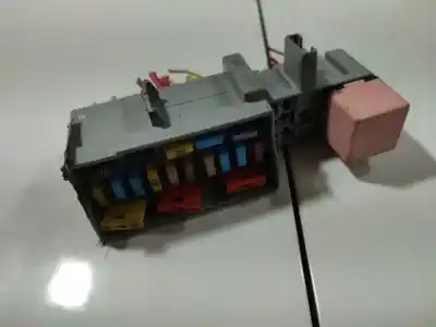 Second-hand car spare part fuse box unit for renault scénic ii (jm0/1_) 1.6 bifuel oem iam references   