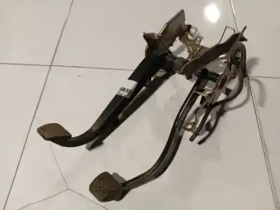 Peça sobressalente para automóvel em segunda mão pedal de travão por bmw 3 (e30) m3 2.3 referências oem iam 