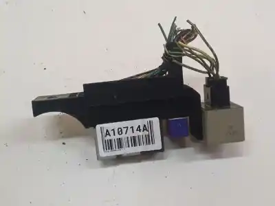Peça sobressalente para automóvel em segunda mão caixa de fusíveis e relés por toyota avensis (_t25_) 2.2 d-cat (adt251_) referências oem iam 