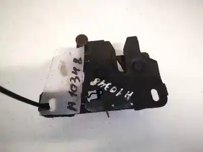 Автозапчасти б/у замок капота за AUDI A4 AVANT (B5) 1.8 ссылки OEM IAM 8D0823509  