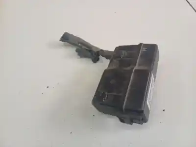 Peça sobressalente para automóvel em segunda mão caixa de fusíveis e relés por toyota avensis (_t25_) 2.2 d-cat (adt251_) referências oem iam 