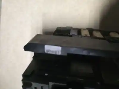 Second-hand car spare part fuse box unit for peugeot 407 (6d_) 2.0 hdi 135 (6drhrh, 6drhre, 6drhrg, 6drhrj) oem iam references 9654815780  9654815780, l0100, s118983001g, bsml0100