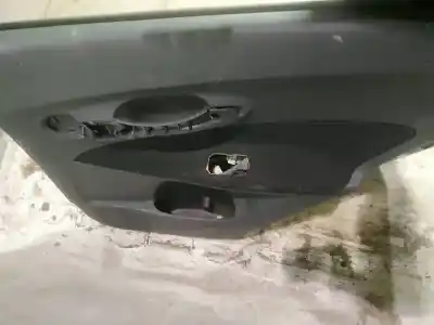 Peça sobressalente para automóvel em segunda mão forra / revestimento da porta traseira direita por toyota auris (_e15_) 2.0 d-4d (ade150_) referências oem iam   