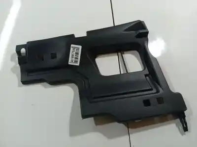 Pezzo di ricambio per auto di seconda mano plastica per toyota auris (_e15_) 1.4 d-4d (nde150_) riferimenti oem iam 5560612070