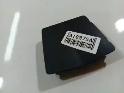 Pezzo di ricambio per auto di seconda mano plastica per toyota auris (_e15_) 1.4 d-4d (nde150_) riferimenti oem iam 5561112110