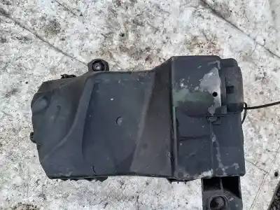 Second-hand car spare part air filter support for skoda octavia i (1u2) 2.0 oem iam references 1j0129607