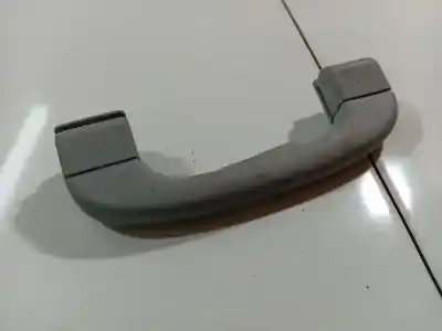 Peça sobressalente para automóvel em segunda mão puxador de teto por bmw 1 (e81) 118 d referências oem iam 7033659