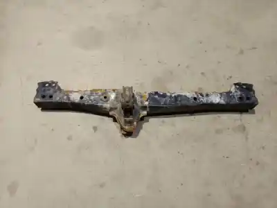 Piesă de schimb auto la mâna a doua punte fatã pentru toyota auris (_e15_) 2.0 d-4d (ade150_) referințe oem iam 