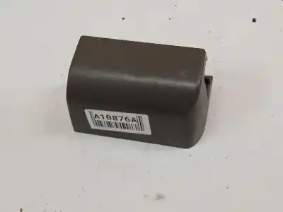 Peça sobressalente para automóvel em segunda mão plásticos por audi a2 (8z0) 1.4 referências oem iam 8z0864437