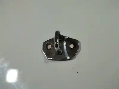 Peça sobressalente para automóvel em segunda mão peças diversas por bmw 1 (e81) 118 d referências oem iam 