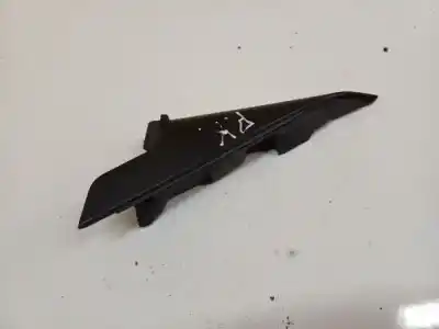 Peça sobressalente para automóvel em segunda mão plásticos por audi a2 (8z0) 1.4 referências oem iam 8z0867367