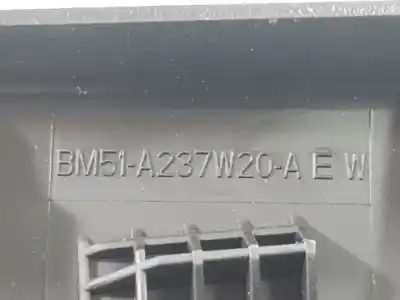 Pezzo di ricambio per auto di seconda mano plastica per ford focus iii 1.6 tdci riferimenti oem iam bm51a237w20aew  bm51-a237w20-aew