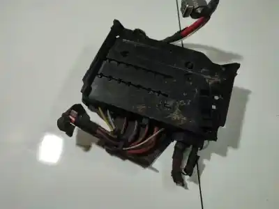 Peça sobressalente para automóvel em segunda mão caixa de fusíveis e relés por ford focus iii 1.6 tdci referências oem iam 18023  18023, 19041