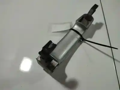 Peça sobressalente para automóvel em segunda mão puxador exterior dianteiro esquerdo por ford focus iii 1.6 tdci referências oem iam   