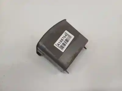 Peça sobressalente para automóvel em segunda mão plásticos por audi a2 (8z0) 1.4 referências oem iam 8z0863267