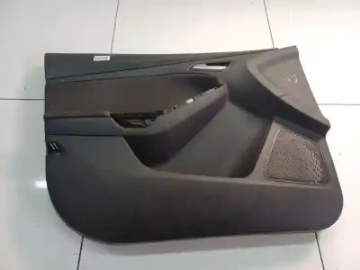 Peça sobressalente para automóvel em segunda mão forra / revestimento da porta dianteira esquerda por ford focus iii 1.6 tdci referências oem iam bm51a23943a