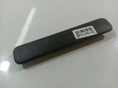 Pezzo di ricambio per auto di seconda mano plastica per toyota auris (_e15_) 1.4 d-4d (nde150_) riferimenti oem iam 5856912010