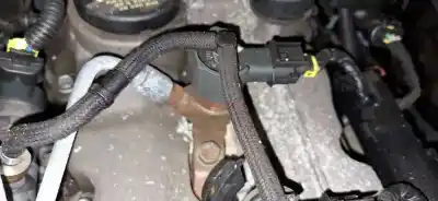 Peça sobressalente para automóvel em segunda mão injetor por kia cee'd fastback (ed) 1.6 crdi 115 referências oem iam 0445110256  