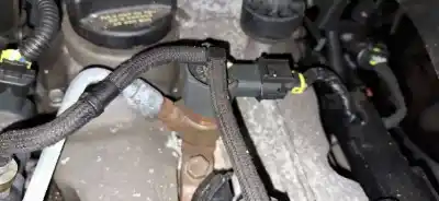 Peça sobressalente para automóvel em segunda mão injetor por kia cee'd fastback (ed) 1.6 crdi 115 referências oem iam 0445110256