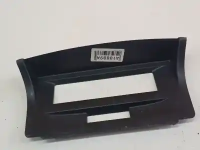 Peça sobressalente para automóvel em segunda mão plásticos por peugeot 1007 (km_) 1.4 hdi referências oem iam 9644365377