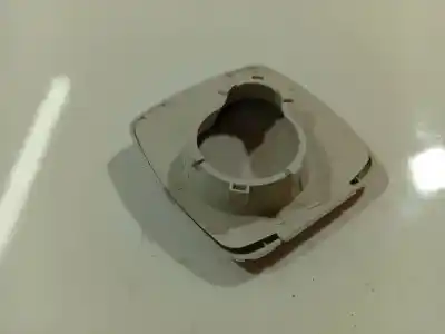 Pezzo di ricambio per auto di seconda mano plastica per ford focus iii 1.6 tdci riferimenti oem iam 4m51n52005adw  4m51-n52005-adw