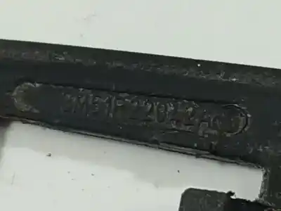 Pezzo di ricambio per auto di seconda mano pezzi vari per ford focus iii 1.6 tdci riferimenti oem iam 3m51r22042a  3m51r22042a