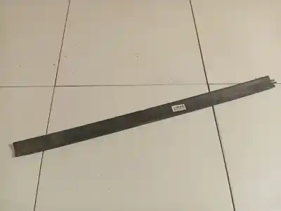 Peça sobressalente para automóvel em segunda mão plásticos por audi a2 (8z0) 1.4 referências oem iam 8z0853985