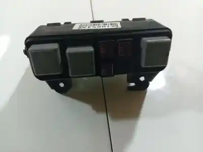 Peça sobressalente para automóvel em segunda mão caixa de fusíveis e relés por toyota ipsum (_m2_) 2.0 d (clm20_) referências oem iam 