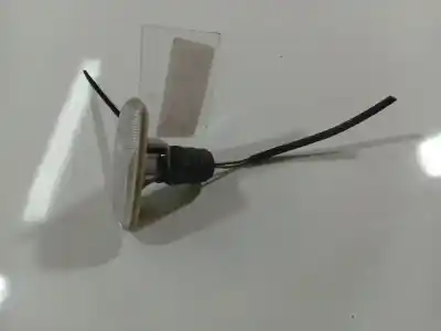 Peça sobressalente para automóvel em segunda mão farolim do lado esquerdo por audi a2 (8z0) 1.4 referências oem iam   