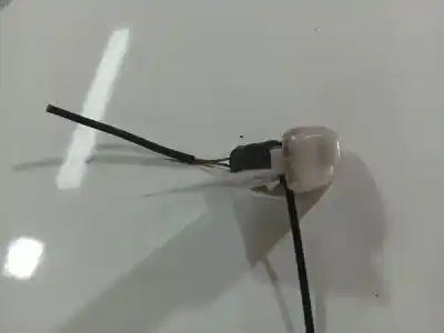 Peça sobressalente para automóvel em segunda mão farolim do lado esquerdo por audi a2 (8z0) 1.4 referências oem iam   