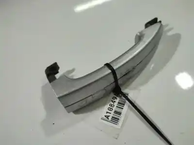 Peça sobressalente para automóvel em segunda mão puxador exterior traseiro direito por ford focus iii 1.6 tdci referências oem iam 