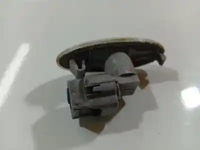 Peça sobressalente para automóvel em segunda mão farolim do lado direito por toyota auris (_e15_) 1.4 d-4d (nde150_) referências oem iam 12513  12513