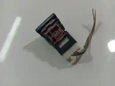 Second-hand car spare part switch for toyota auris (_e15_) 1.4 d-4d (nde150_) oem iam references 15c032  15c032