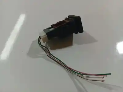 Second-hand car spare part switch for toyota auris (_e15_) 1.4 d-4d (nde150_) oem iam references 15c032  15c032