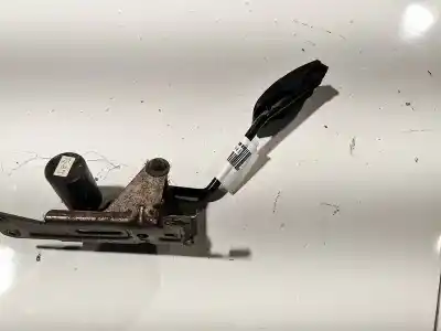 Second-hand car spare part accelerator pedal for mazda 3 (bk) 1.6 (bk14) oem iam references   