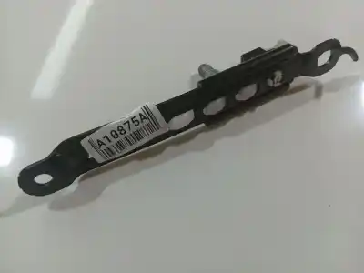 Pezzo di ricambio per auto di seconda mano gancio cintura anteriore sinistro per toyota auris (_e15_) 1.4 d-4d (nde150_) riferimenti oem iam 