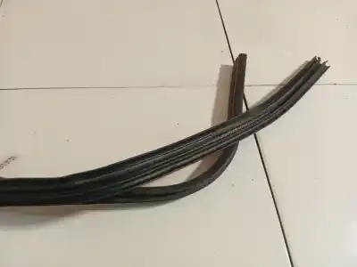 Peça sobressalente para automóvel em segunda mão junta vedante da porta por ford focus iii 1.6 tdci referências oem iam   