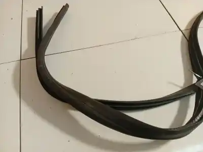 Pezzo di ricambio per auto di seconda mano gomma contorno porta per ford focus iii 1.6 tdci riferimenti oem iam   