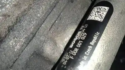 Second-hand car spare part distributor pipe for bmw 7-series, e65 / e66 / e67 /e68 2001.11 - 2008.06 740 d 190kw 2002.10 - 2008.06 oem iam references f00r001029  