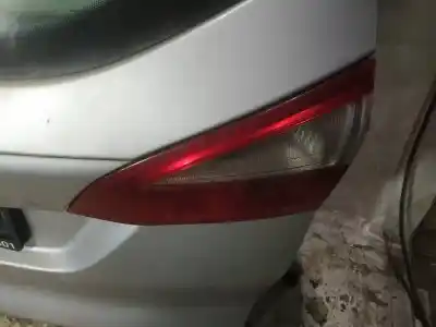 Peça sobressalente para automóvel em segunda mão farolim interior traseiro direito por ford focus iii 1.6 tdci referências oem iam   