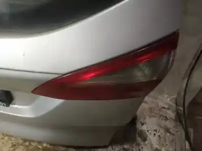 Peça sobressalente para automóvel em segunda mão farolim interior traseiro direito por ford focus iii 1.6 tdci referências oem iam 