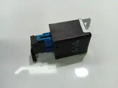Pezzo di ricambio per auto di seconda mano relè per kia cee'd fastback (ed) 1.4 riferimenti oem iam 3951027010  39510-27010