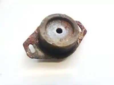 Second-hand car spare part engine support for porsche 968 descapotable 3.0 oem iam references   