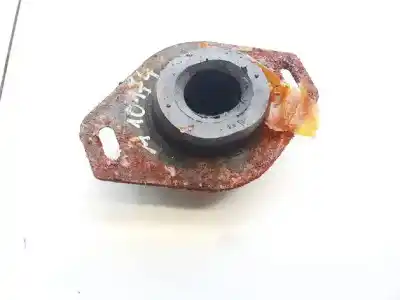 Second-hand car spare part engine support for porsche 968 descapotable 3.0 oem iam references   