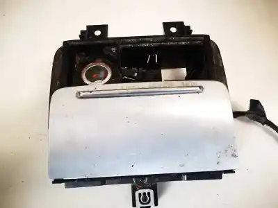 Peça sobressalente para automóvel em segunda mão cinzeiro por audi tt (8j3/8j9) 2.0 tdi quattro coupe referências oem iam 8l0857951a