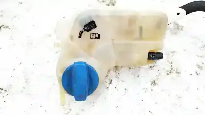 Автозапчасти б/у расширительный депозит за AUDI A6 AVANT (4F5) 2.4 ссылки OEM IAM 4F0121403  