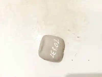 Second-hand car spare part plastics for volkswagen golf vi descapotable (517) 2.0 tdi oem iam references 8200186000